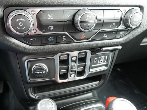 Used 2025 Jeep Wrangler Unlimited Sport S 4xe image 39