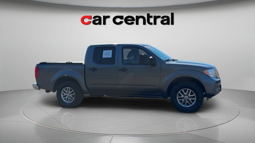 Used 2017 Nissan Frontier SV w/ SV Value Truck Package AWD/4WD image 6