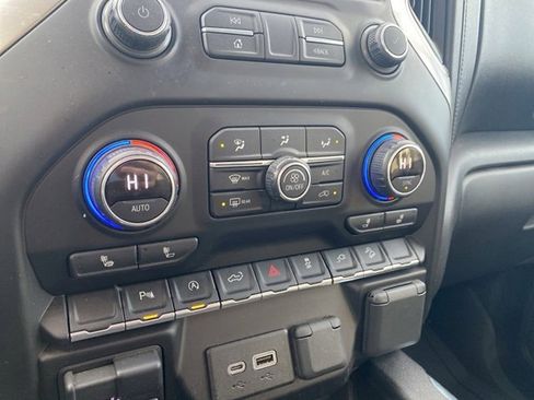 Used 2019 Chevrolet Silverado 1500 LT Trail Boss image 21