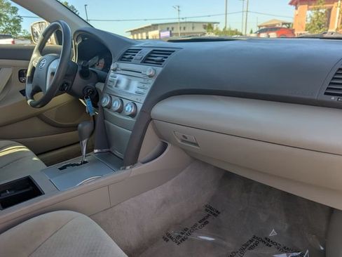 Used 2009 Toyota Camry FWD image 20