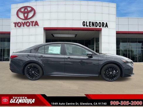 New 2026 Toyota Camry SE FWD image 12