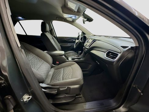 Used 2020 Chevrolet Equinox LT AWD/4WD image 32