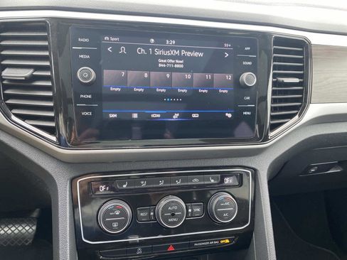 Used 2022 Volkswagen Atlas SE image 13