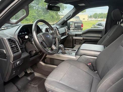 Used 2019 Ford F150 XLT w/ Equipment Group 302A Luxury AWD/4WD image 14