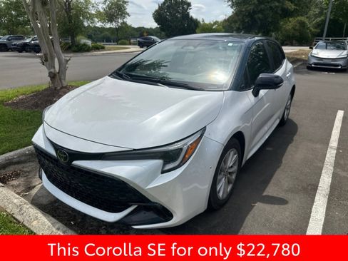 Used 2023 Toyota Corolla SE FWD image 15