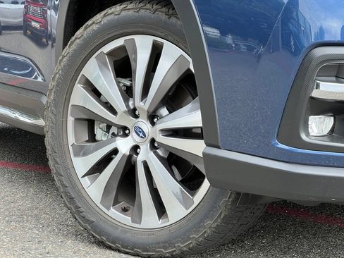 Used 2019 Subaru Ascent Touring w/ Popular Package #2A AWD/4WD image 2