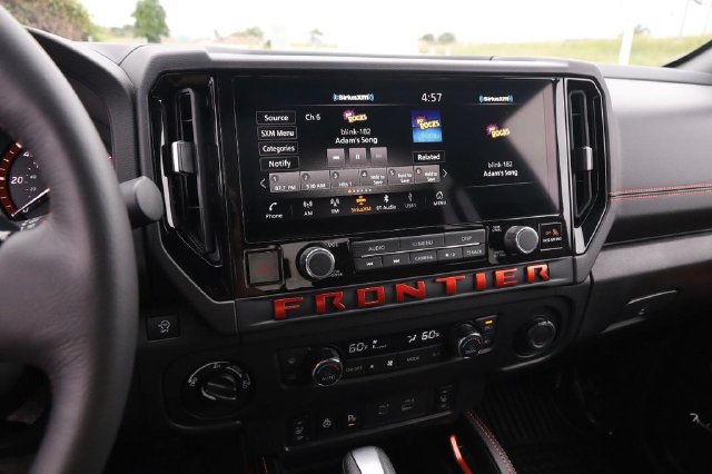 Certified 2025 Nissan Frontier PRO-4X w/ Pro Convenience Package AWD/4WD image 16
