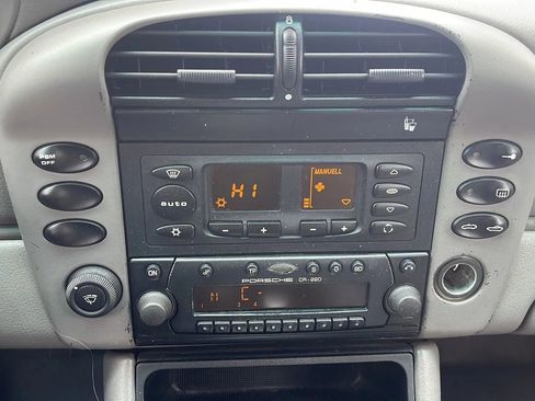 Used 2002 Porsche 911 Cabriolet image 20