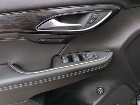 Used 2021 Buick Envision Essence AWD/4WD image 16