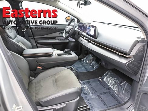 Used 2023 Nissan Ariya FWD image 22
