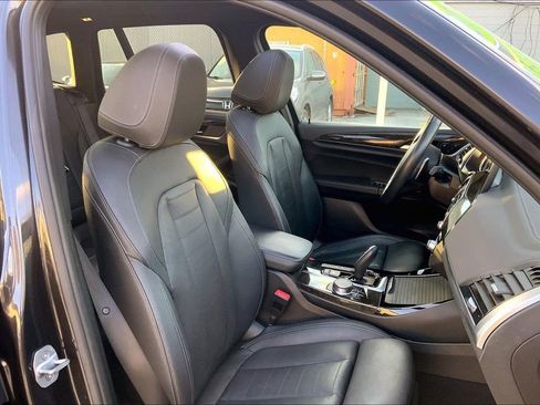 Used 2019 BMW X3 M40i w/ Premium Package image 8