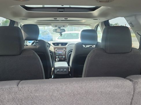 Used 2017 Chevrolet Traverse LT w/ Style and Technology Package AWD/4WD image 12