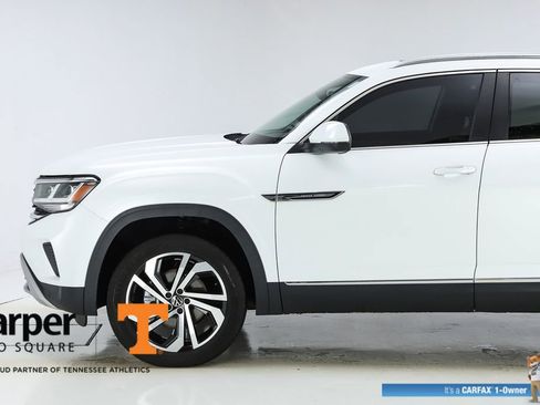 Used 2023 Volkswagen Atlas Cross Sport SEL AWD/4WD image 3