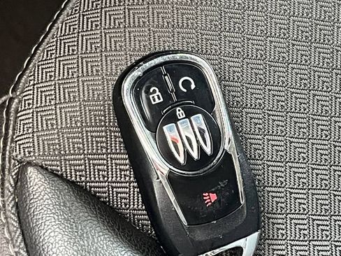 Used 2025 Buick Encore GX Preferred FWD image 21