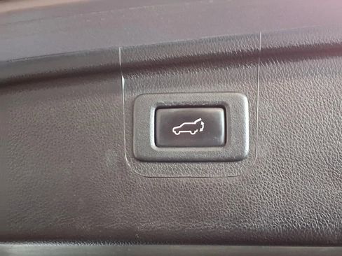 Used 2018 Subaru Outback 2.5i Premium AWD/4WD image 7