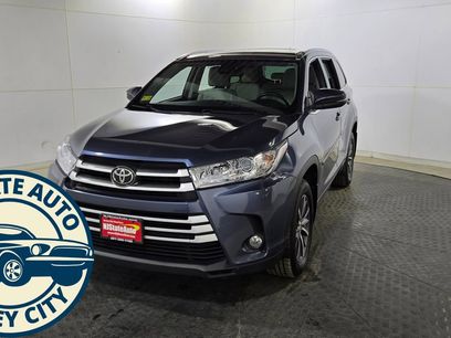 Used 2017 Toyota Highlander XLE