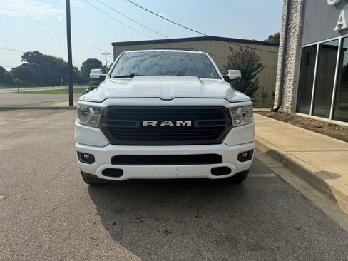 Used 2020 RAM 1500 Big Horn AWD/4WD image 3