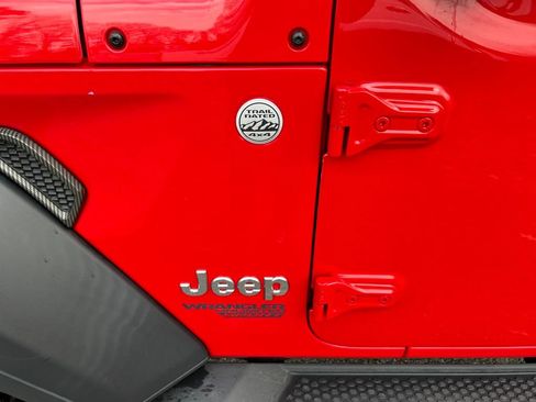 Used 2018 Jeep Wrangler Unlimited Sport S image 10