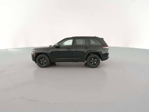 New 2025 Jeep Grand Cherokee Altitude image 6