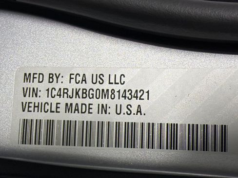 Used 2021 Jeep Grand Cherokee L Limited AWD/4WD image 24