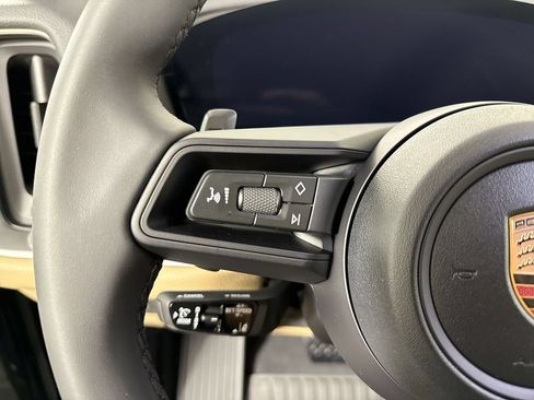 Certified 2026 Porsche Cayenne AWD/4WD image 37