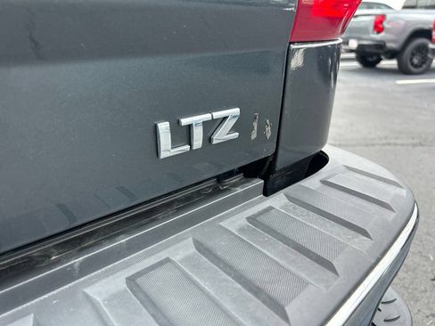 Used 2018 Chevrolet Silverado 1500 LTZ w/ Sport Package AWD/4WD image 12