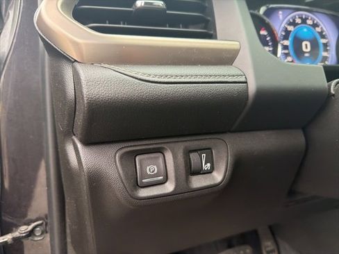 Used 2018 GMC Acadia Denali w/ Technology Package image 41