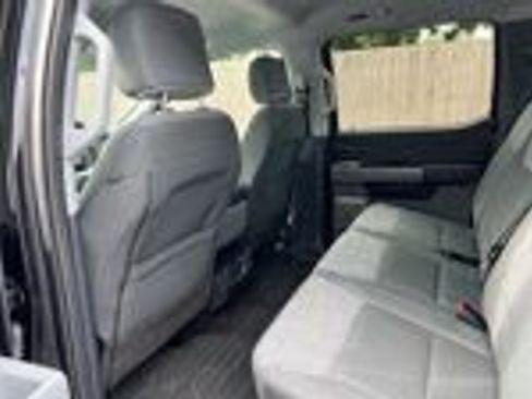 Used 2022 Ford F150 XLT w/ Equipment Group 302A High image 11