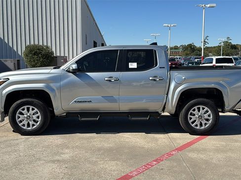 New 2025 Toyota Tacoma SR5 image 2