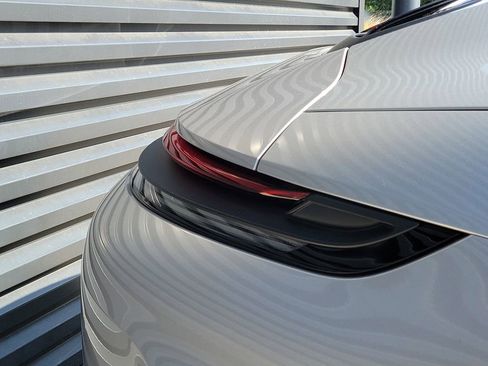 Certified 2025 Porsche 911 Carrera RWD image 16