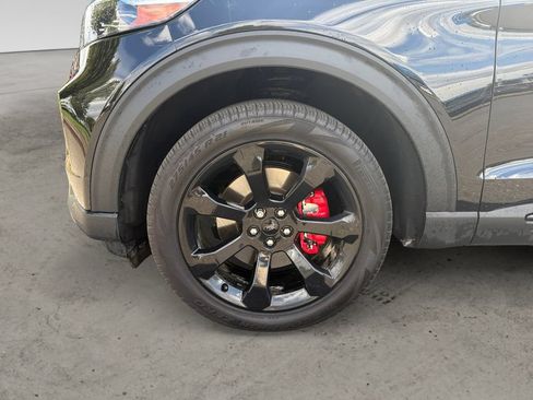 Certified 2023 Ford Explorer ST w/ Technology Package AWD/4WD image 9