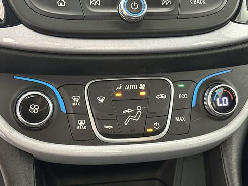 Used 2017 Chevrolet Volt LT image 23