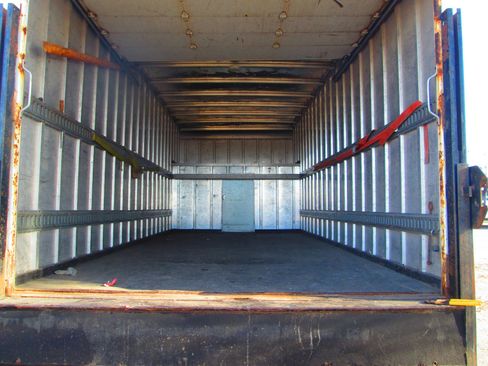 Used 2002 Ford E-450 and Econoline 450 image 7