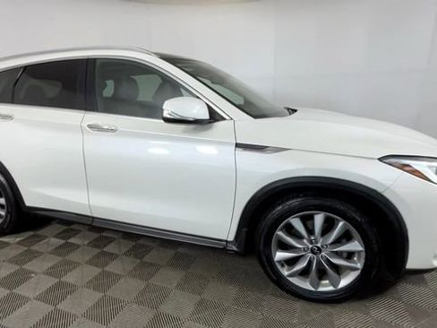 Used 2020 INFINITI QX50 Luxe w/ Cargo Package AWD/4WD image 2