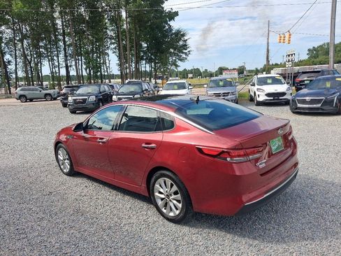 Used 2018 Kia Optima S w/ Panoramic Sunroof Package FWD image 3