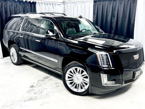 Used 2015 Cadillac Escalade ESV Platinum image 4