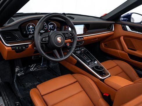 New 2026 Porsche 911 Carrera 4S image 4