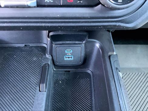 Certified 2025 Ford Bronco Outer Banks AWD/4WD image 32