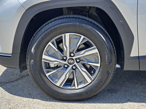 Used 2024 Hyundai Tucson Blue AWD/4WD image 10