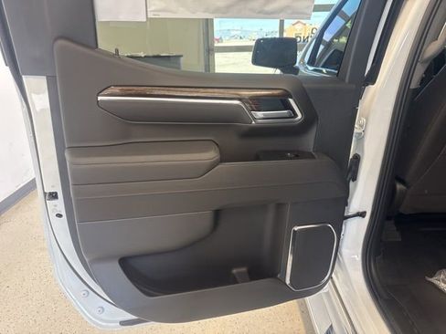 New 2026 GMC Sierra 1500 SLE w/ X31 Off-Road Package AWD/4WD image 43