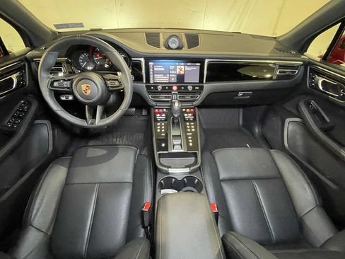 Certified 2026 Porsche Macan AWD/4WD image 25