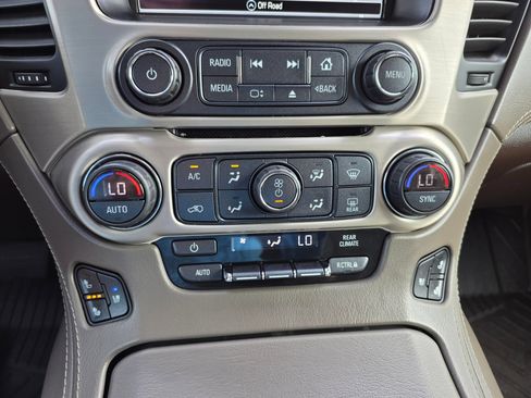 Used 2019 GMC Yukon Denali w/ Denali Ultimate Package AWD/4WD image 16