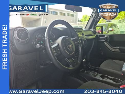 Used 2018 Jeep Wrangler Sport AWD/4WD image 2