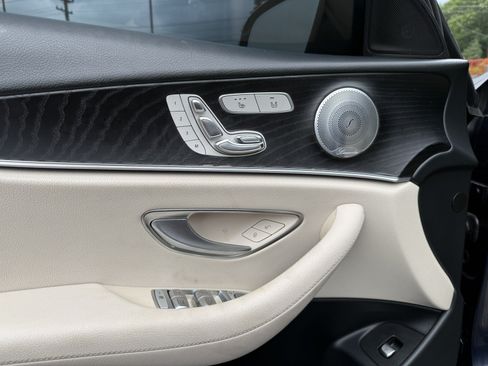 Used 2017 Mercedes-Benz E 300 4MATIC image 11
