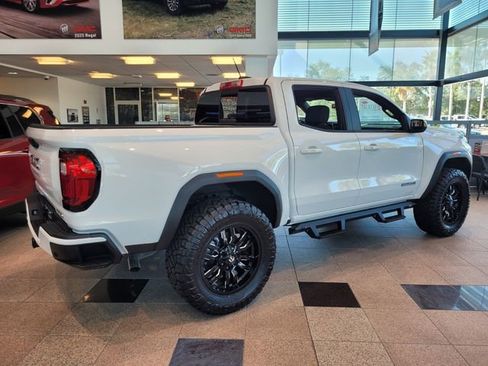 New 2025 GMC Canyon Elevation image 12