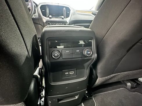 Used 2021 GMC Acadia SLE AWD/4WD image 10