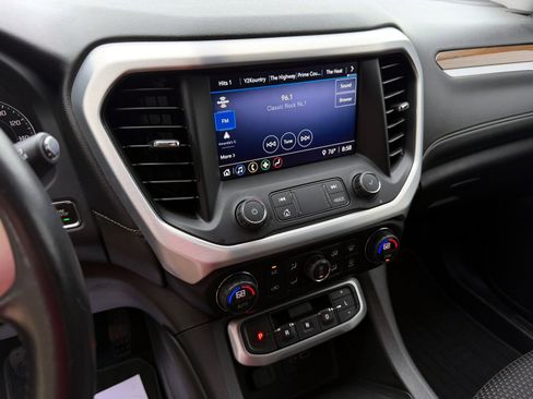Used 2020 GMC Acadia SLE FWD image 15