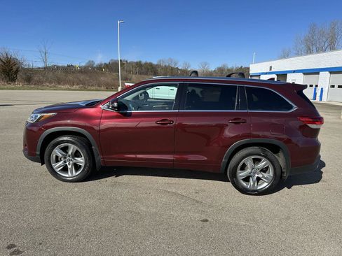 Used 2017 Toyota Highlander Limited image 4