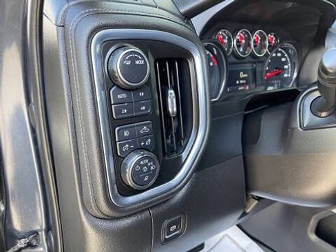 Used 2021 Chevrolet Silverado 1500 LT Trail Boss w/ Convenience Package II AWD/4WD image 19