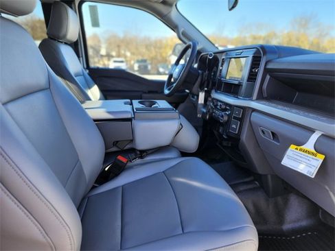 New 2025 Ford F350 XL w/ XL Chrome Package image 10
